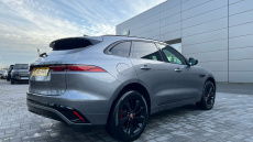 Jaguar F-Pace 2.0 D200 R-Dynamic Black 5dr Auto AWD Diesel Estate
